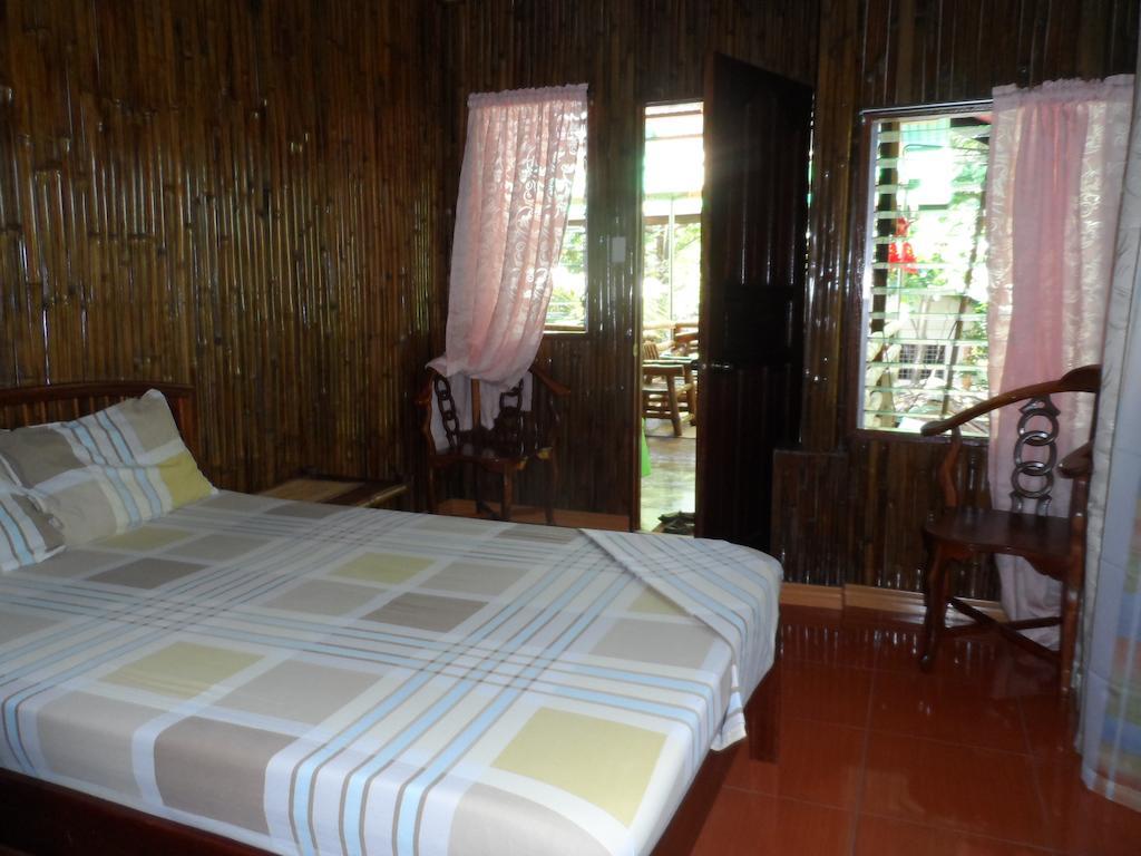 Victoria Guest House And Cottages Puerto Princesa Extérieur photo
