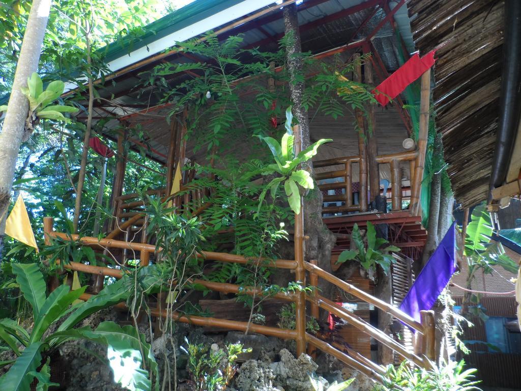 Victoria Guest House And Cottages Puerto Princesa Extérieur photo