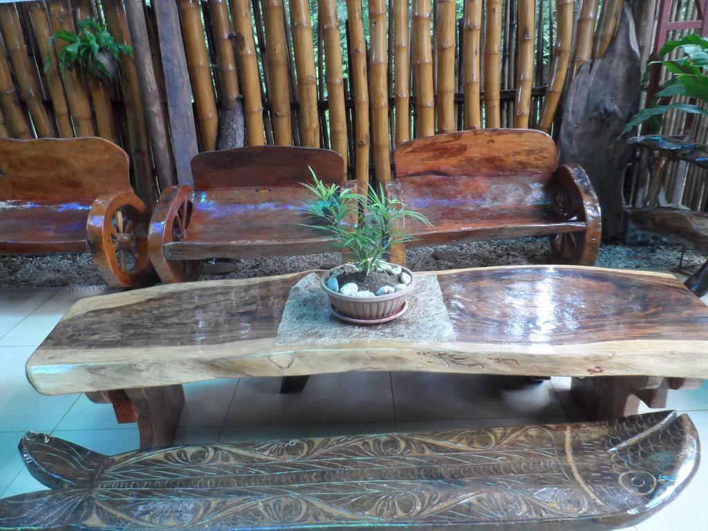 Victoria Guest House And Cottages Puerto Princesa Extérieur photo