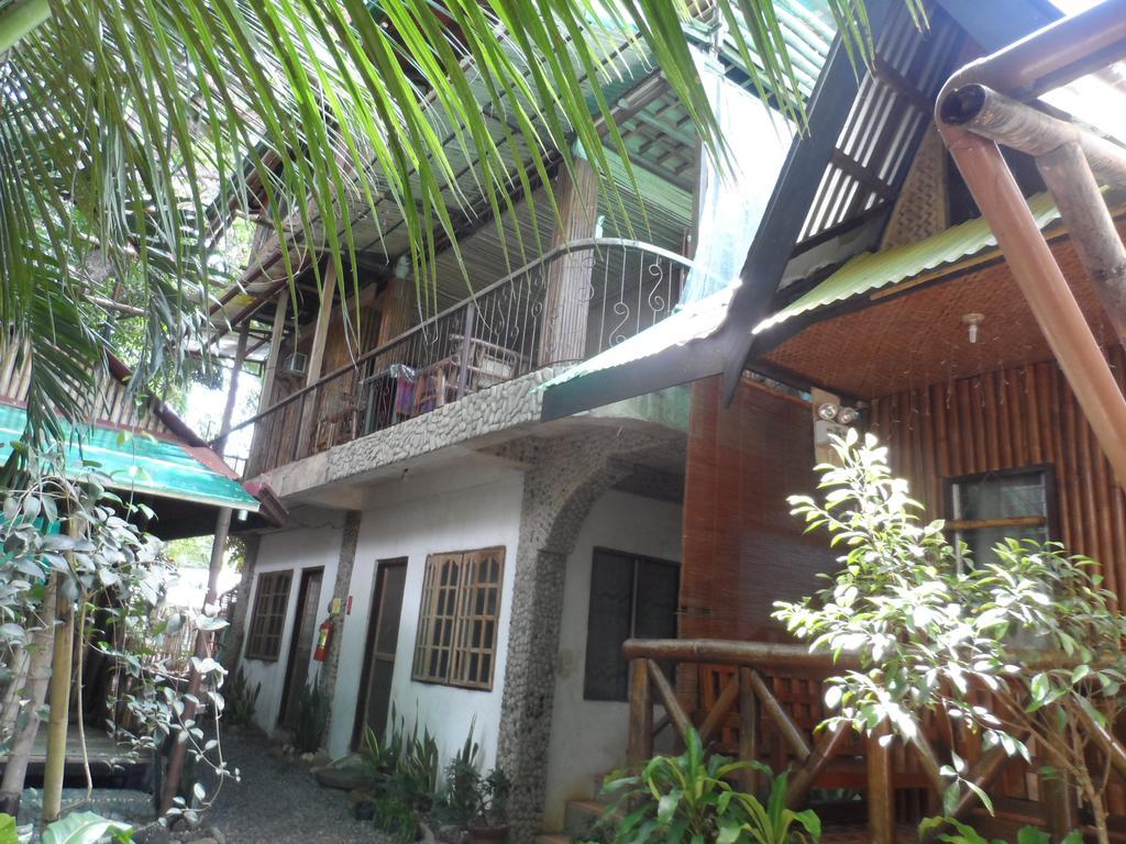 Victoria Guest House And Cottages Puerto Princesa Extérieur photo