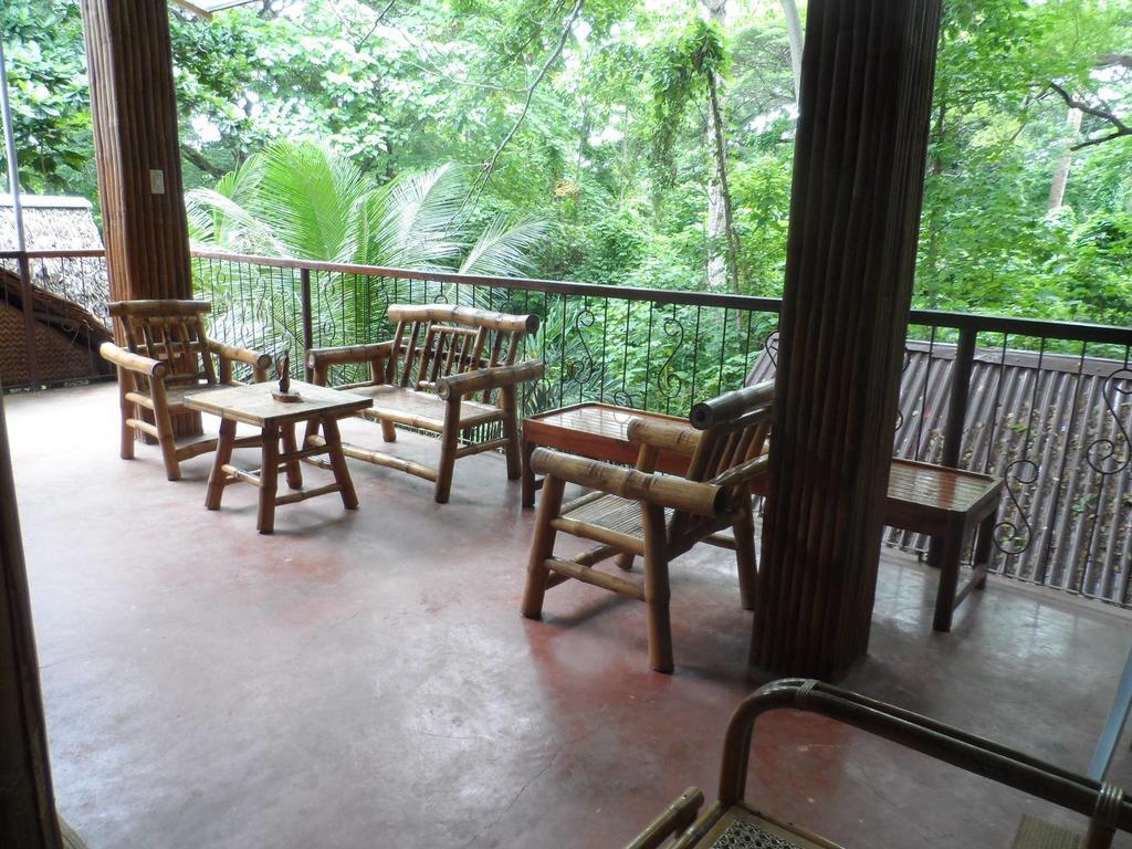 Victoria Guest House And Cottages Puerto Princesa Extérieur photo